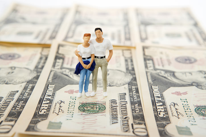 Should you pay off debt, or save for retirement? Both?